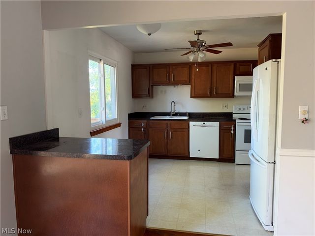1930 Jo Ann Drive, Parma, OH 44134