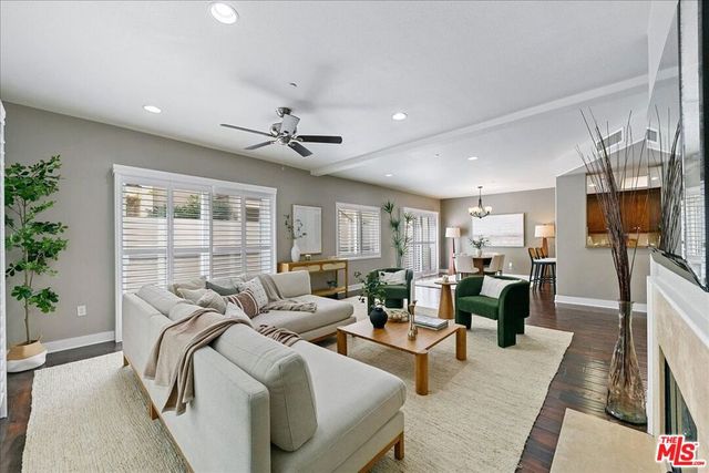 11115 Acama Street 107, Studio City, CA 91602