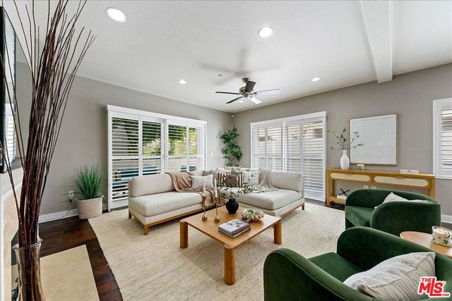 11115 Acama Street 107, Studio City, CA 91602