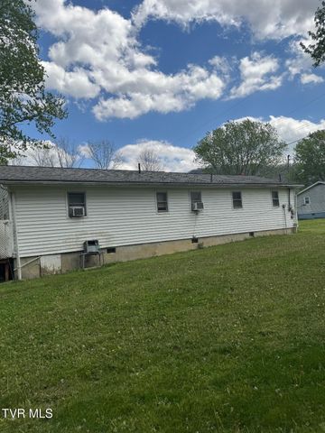 250 Valley View, Lebanon, VA 24266