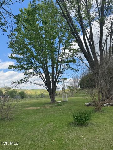 250 Valley View, Lebanon, VA 24266