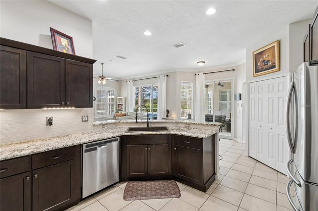 114 GLEN ABBEY LANE, Debary, FL 32713