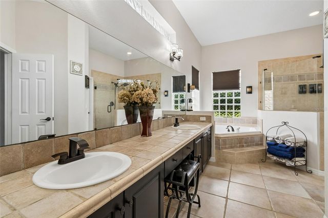 114 GLEN ABBEY LANE, Debary, FL 32713