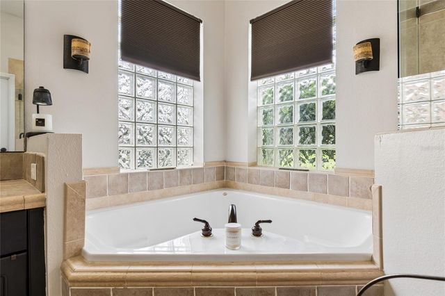 114 GLEN ABBEY LANE, Debary, FL 32713