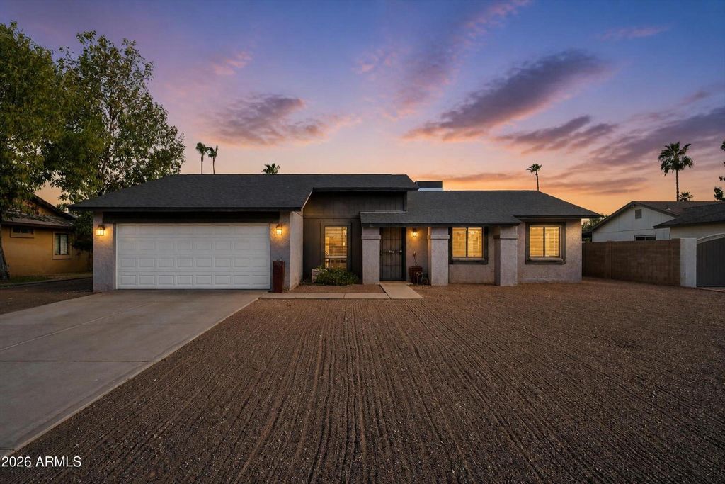 4921 E Winchcomb Drive, Scottsdale, AZ 85254 — photo 2