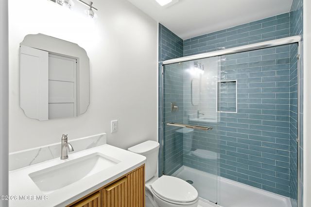 6 Orchard Drive, Whiting, NJ 08759