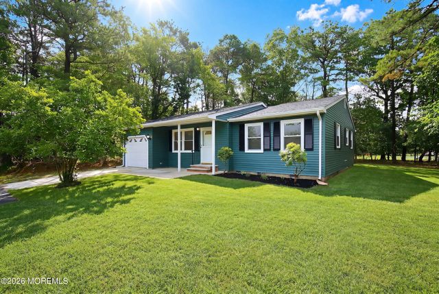 6 Orchard Drive, Whiting, NJ 08759
