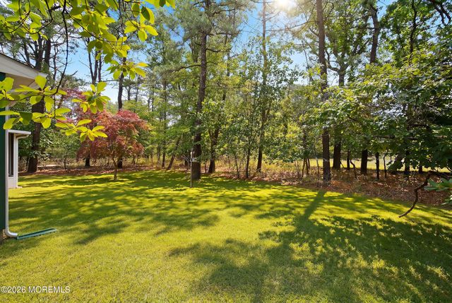 6 Orchard Drive, Whiting, NJ 08759