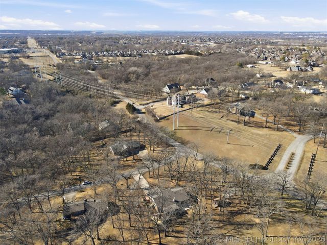 11607 S 5th Street, Jenks, OK 74037