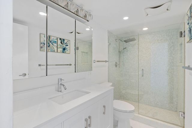 3546 S Ocean Boulevard 601, South Palm Beach, FL 33480