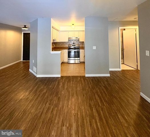 416 WALDEN CIR, Robbinsville, NJ 08691