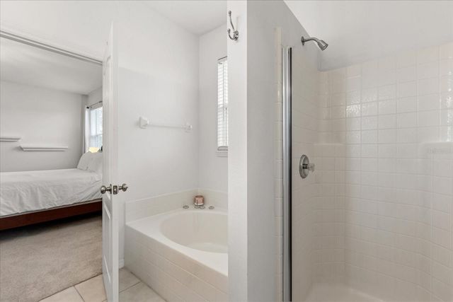 10518 EASTPARK WOODS DRIVE, Orlando, FL 32832