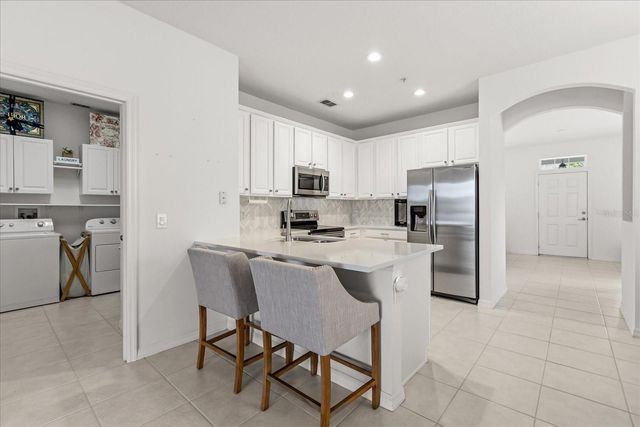 10518 EASTPARK WOODS DRIVE, Orlando, FL 32832