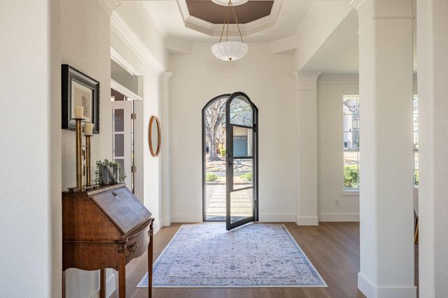 8125 Bottlebrush DR, Austin, TX 78750