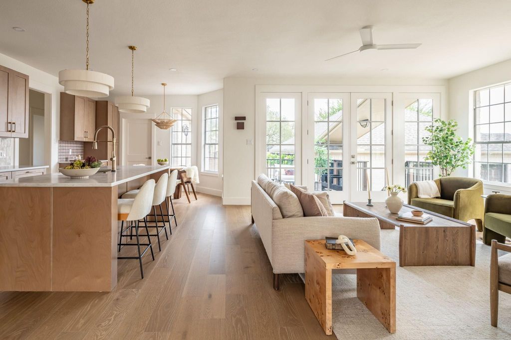 8125 Bottlebrush DR, Austin, TX 78750