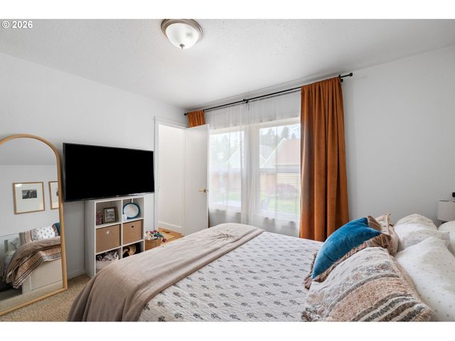 12425 Sw 7TH St, Beaverton, OR 97005