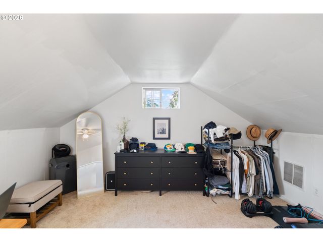 12425 Sw 7TH St, Beaverton, OR 97005