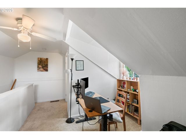 12425 Sw 7TH St, Beaverton, OR 97005