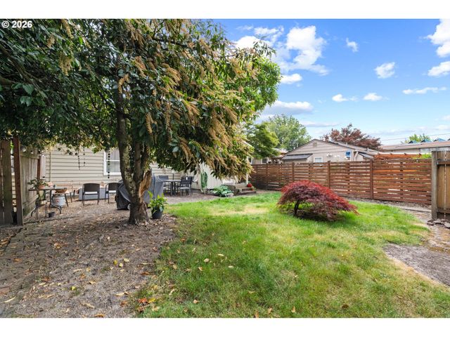 12425 Sw 7TH St, Beaverton, OR 97005