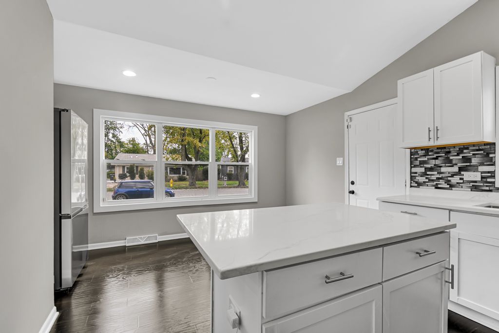 15320 CHERRY Lane, Markham, IL 60426 — photo 3
