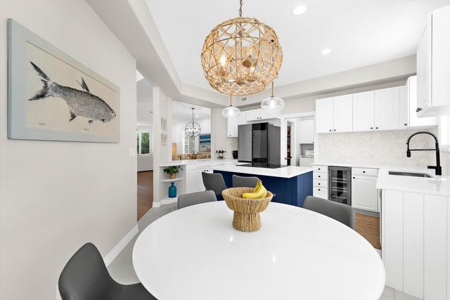 3941 HAMILTON CLUB CIRCLE 9, Sarasota, FL 34242