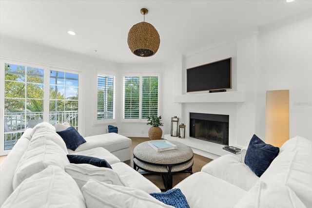 3941 HAMILTON CLUB CIRCLE 9, Sarasota, FL 34242