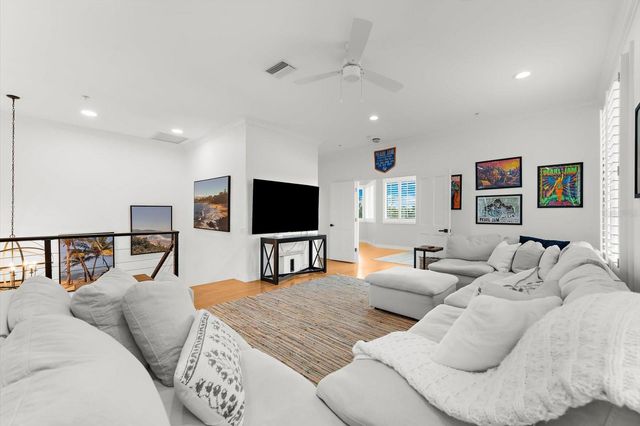 3941 HAMILTON CLUB CIRCLE 9, Sarasota, FL 34242