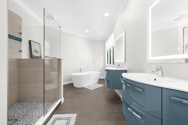 3941 HAMILTON CLUB CIRCLE 9, Sarasota, FL 34242