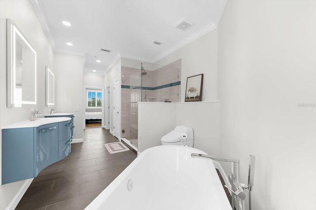 3941 HAMILTON CLUB CIRCLE 9, Sarasota, FL 34242