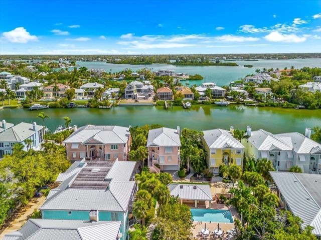 3941 HAMILTON CLUB CIRCLE 9, Sarasota, FL 34242