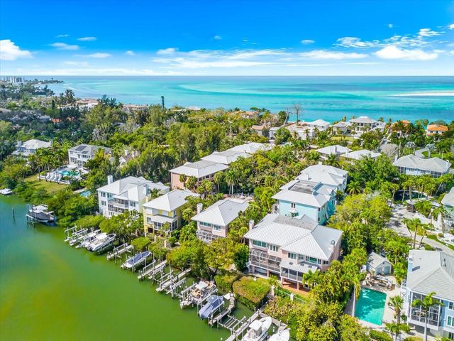 3941 HAMILTON CLUB CIRCLE 9, Sarasota, FL 34242