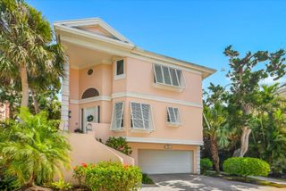 3941 HAMILTON CLUB CIRCLE 9, Sarasota, FL 34242