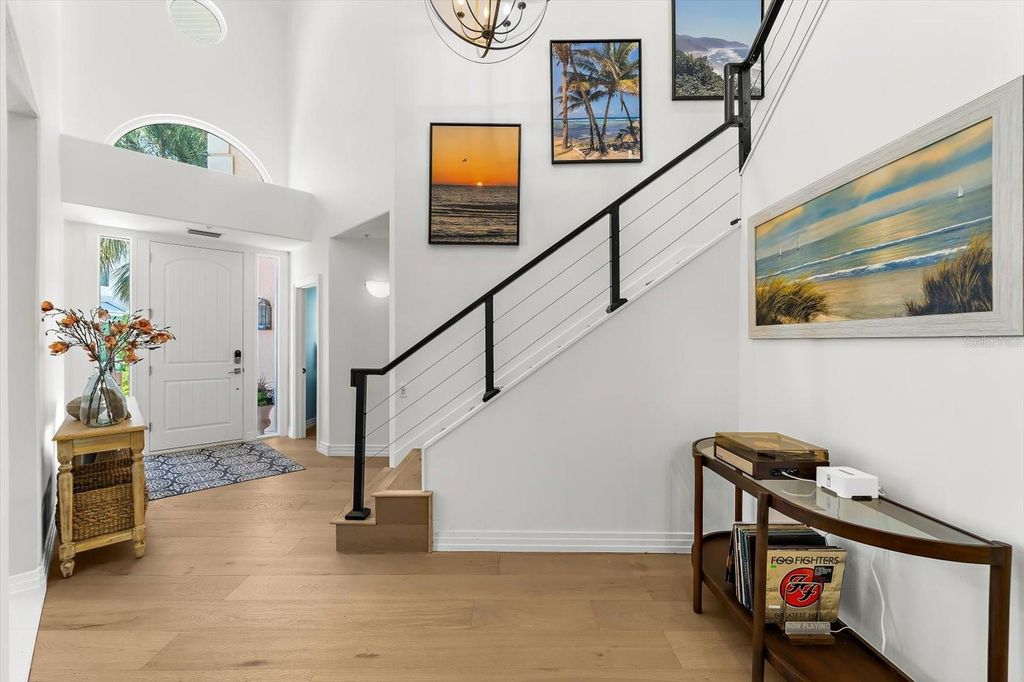 Image 9 of property listing at 3941 HAMILTON CLUB CIRCLE 9, Sarasota, FL 34242