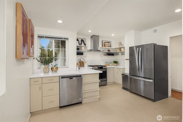 4715 S Orcas Street, Seattle, WA 98118