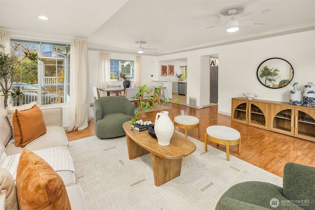 4715 S Orcas Street, Seattle, WA 98118