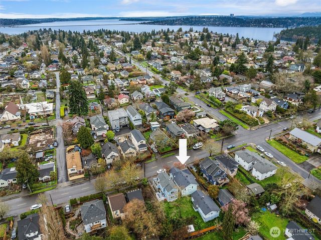 4715 S Orcas Street, Seattle, WA 98118