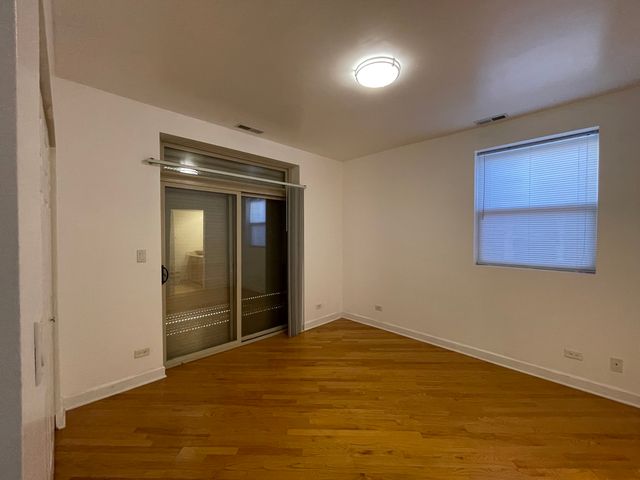 6938 S Dorchester Avenue 2, Chicago, IL 60637