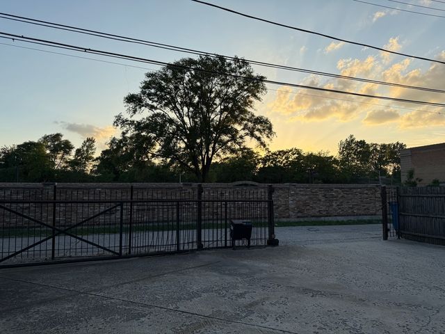 6938 S Dorchester Avenue 2, Chicago, IL 60637