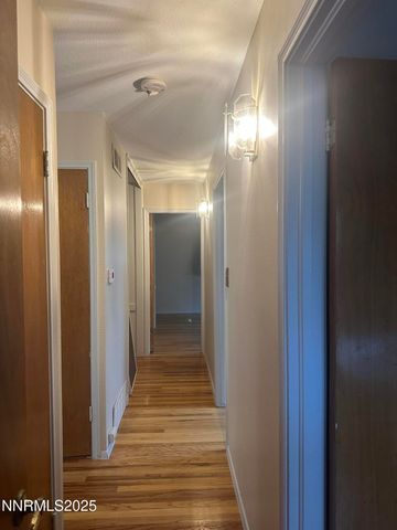 880 Ruby Avenue, Reno, NV 89503