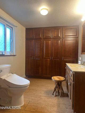 880 Ruby Avenue, Reno, NV 89503