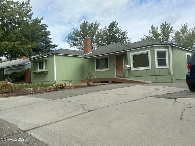 880 Ruby Avenue, Reno, NV 89503