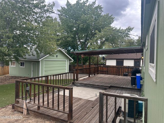 880 Ruby Avenue, Reno, NV 89503