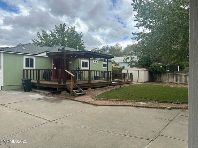 880 Ruby Avenue, Reno, NV 89503