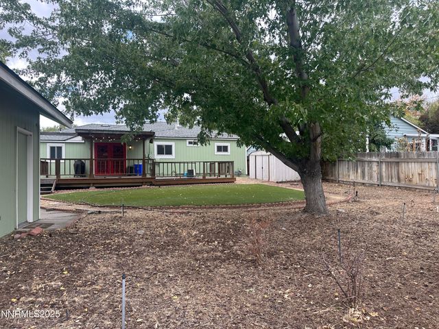 880 Ruby Avenue, Reno, NV 89503