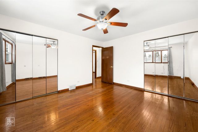 7218 W 110th Place, Worth, IL 60482