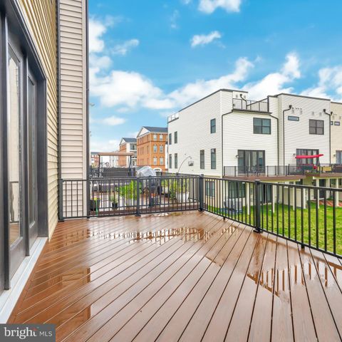 23580 BELVOIR WOODS TER, Ashburn, VA 20148