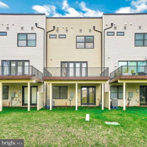 23580 BELVOIR WOODS TER, Ashburn, VA 20148