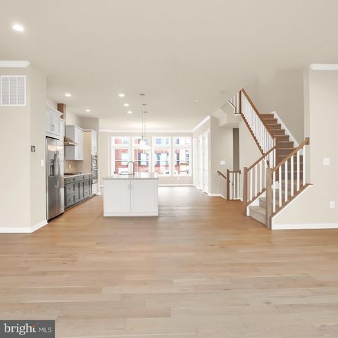 23580 BELVOIR WOODS TER, Ashburn, VA 20148