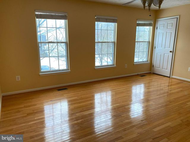 2017 HERITAGE DR, Baltimore, MD 21209