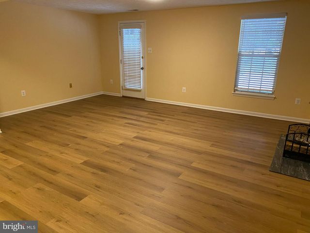 2017 HERITAGE DR, Baltimore, MD 21209